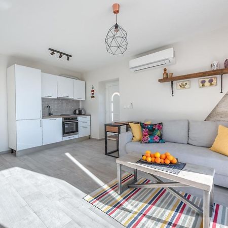 Izabela Apartment With Swimming Pool Babino Polje Dış mekan fotoğraf